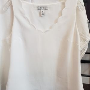 WHBM white scallop to blouse. Size XS.